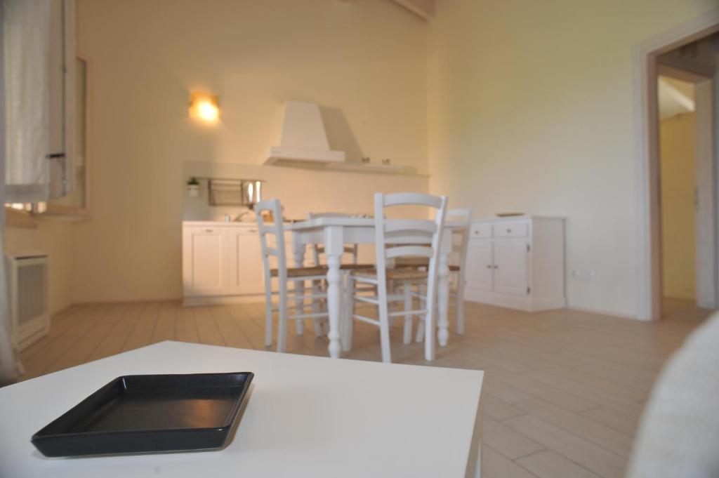 Agriturismo Colle Dei Pivi Ponti sul Mincio Pokoj fotografie